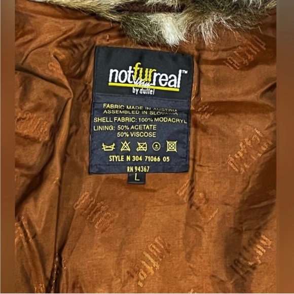 Mob Wife  Mafia Wife Faux Fur Women’s SZ Large Vintage coat - Picture 11 of 13